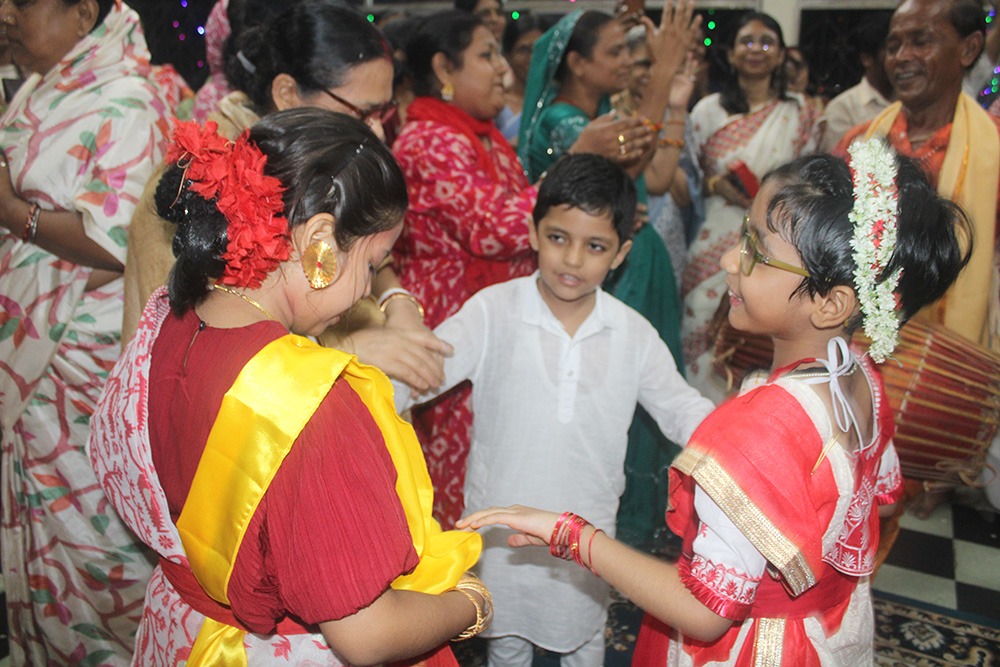 Observance of Auspicious Appearance Day of our Founder, Revered Guruji
